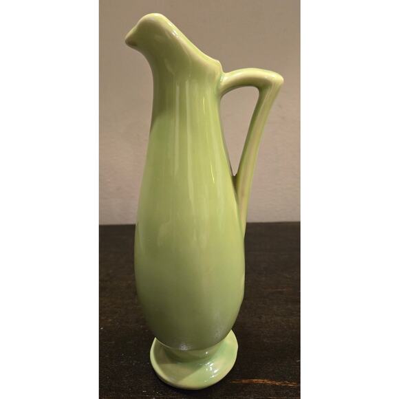 Shawnee Vintage Lime Green Ceramic Pitcher Vase USA 1168 Mid Century Modern - Picture 1 of 6